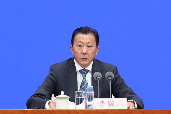 本片近日已在成都正式开拍，计划于2022年与观众见面